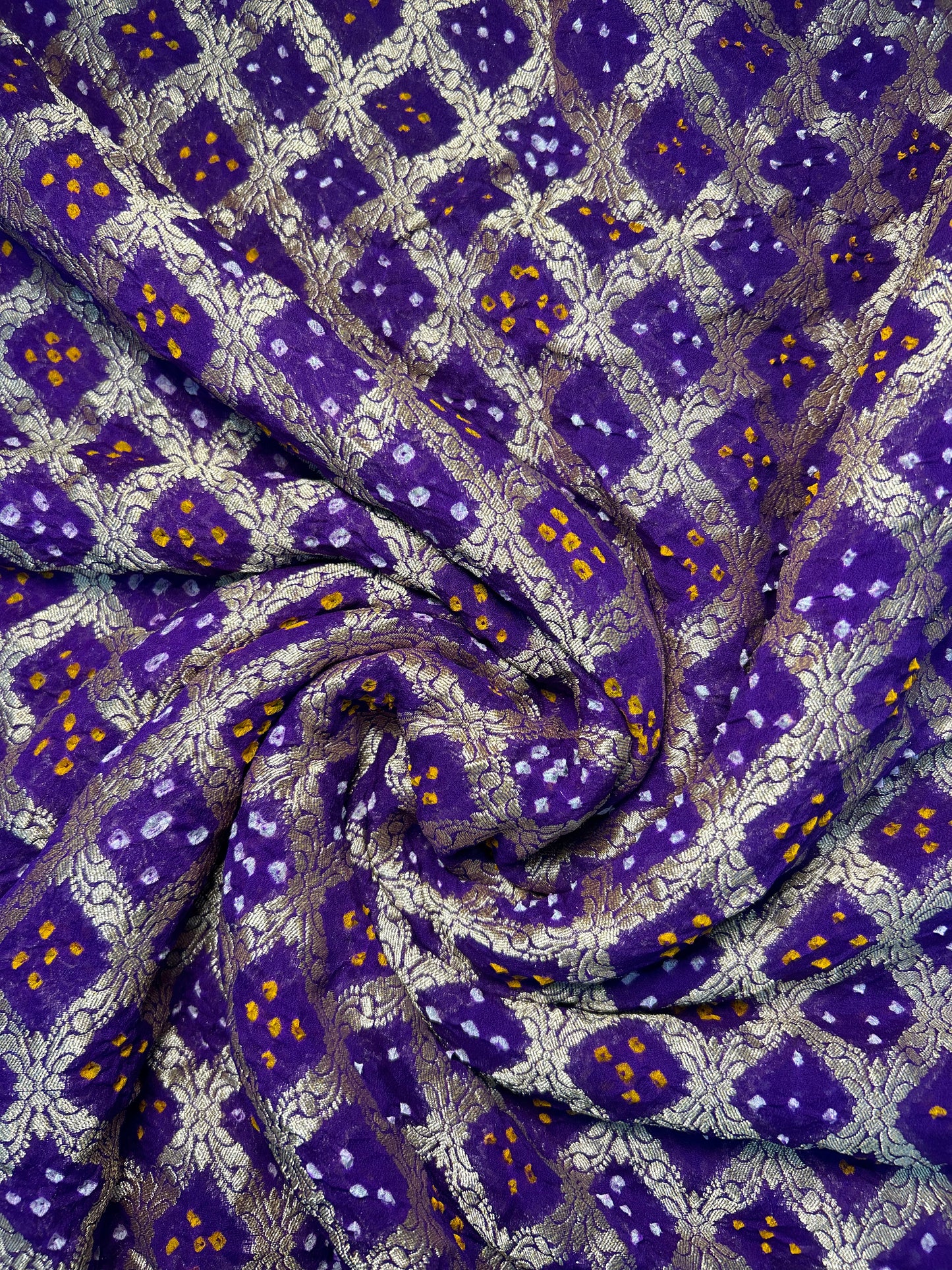 Benarasi Bandhani