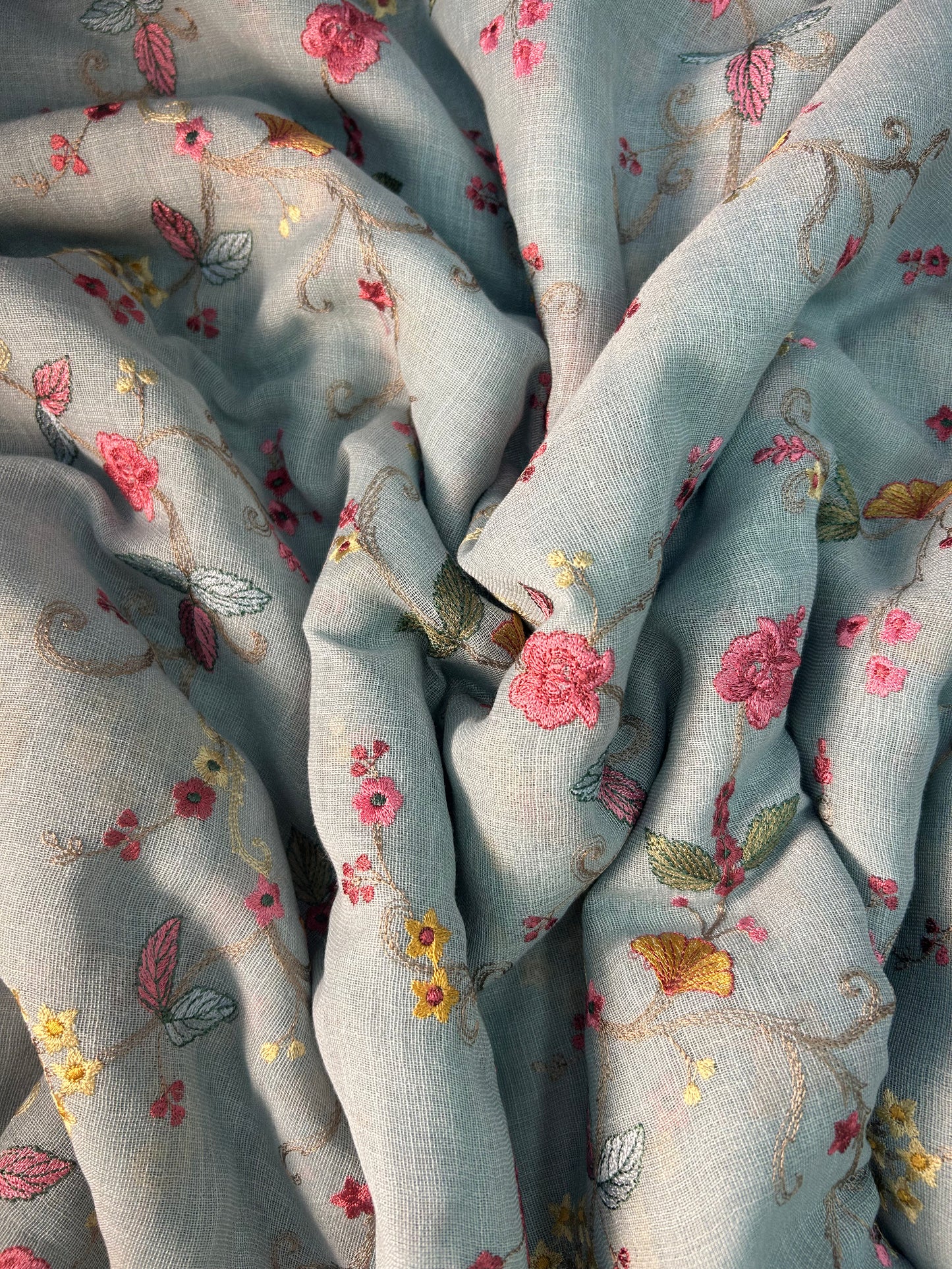LINEN EMBROIDERY DN 2145