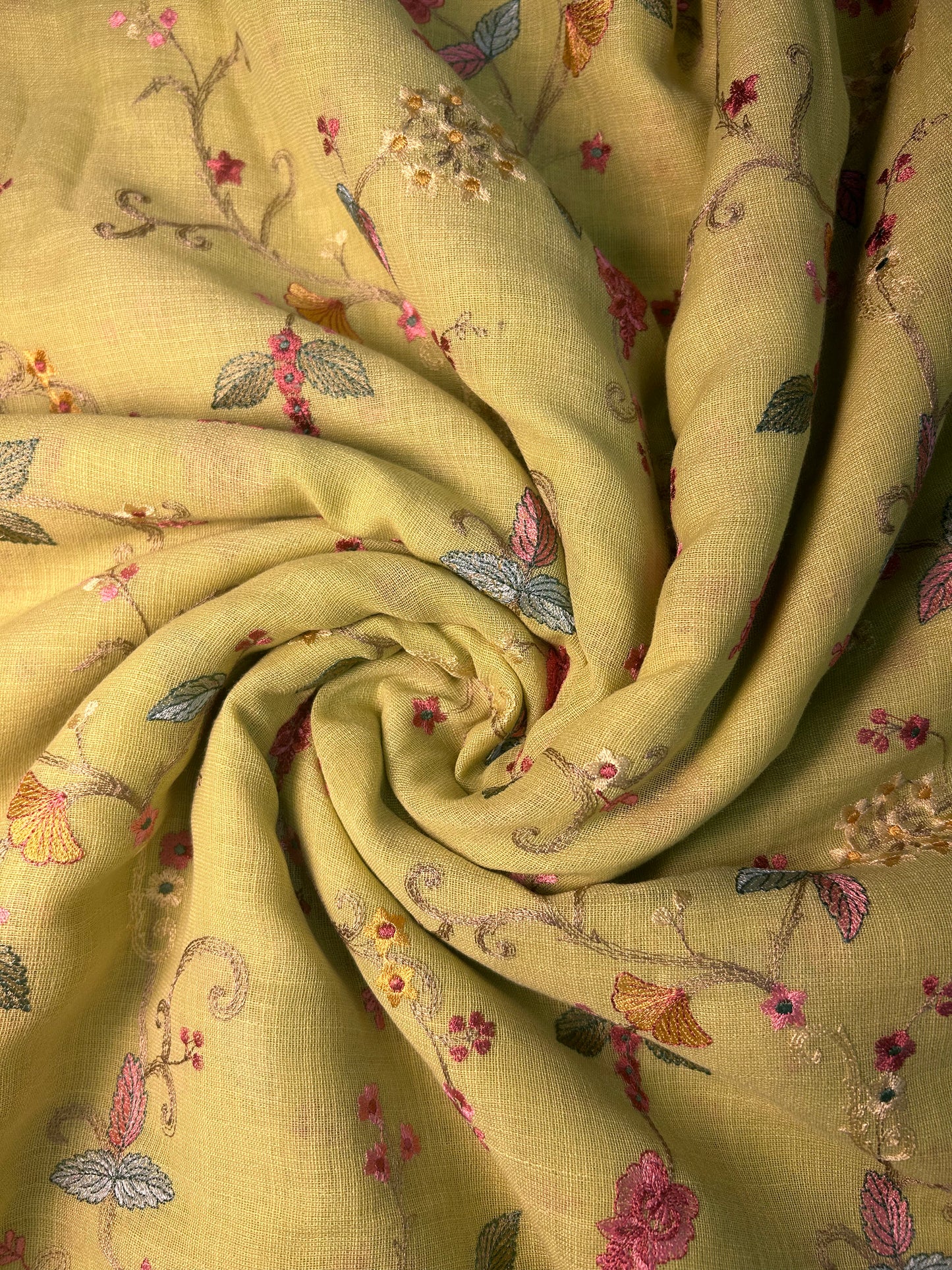 LINEN EMBROIDERY DN 2145