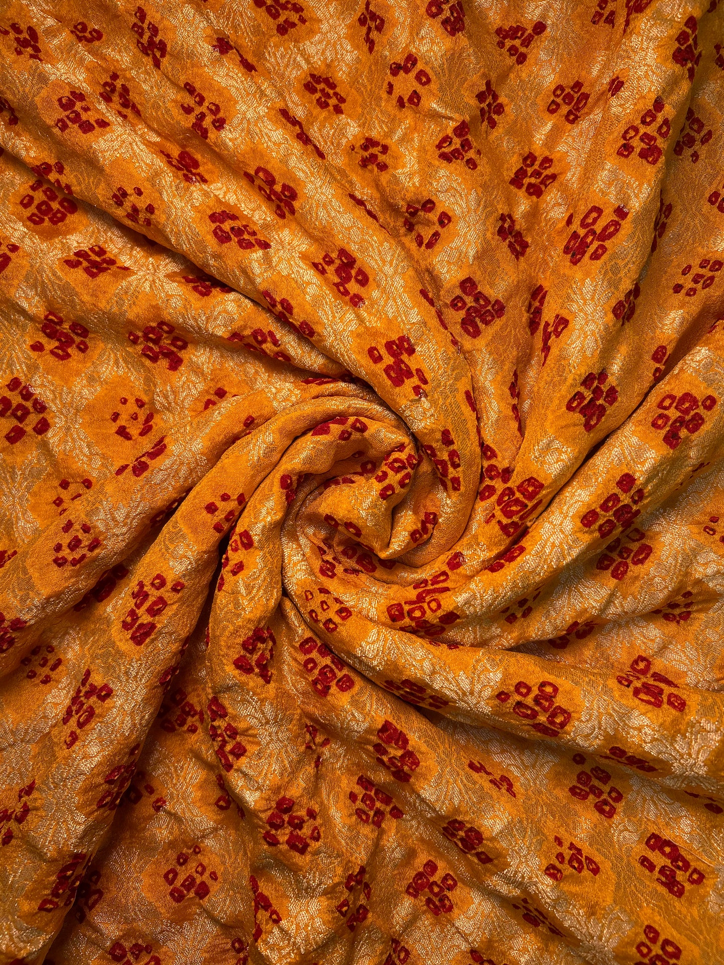 Benarasi Bandhani
