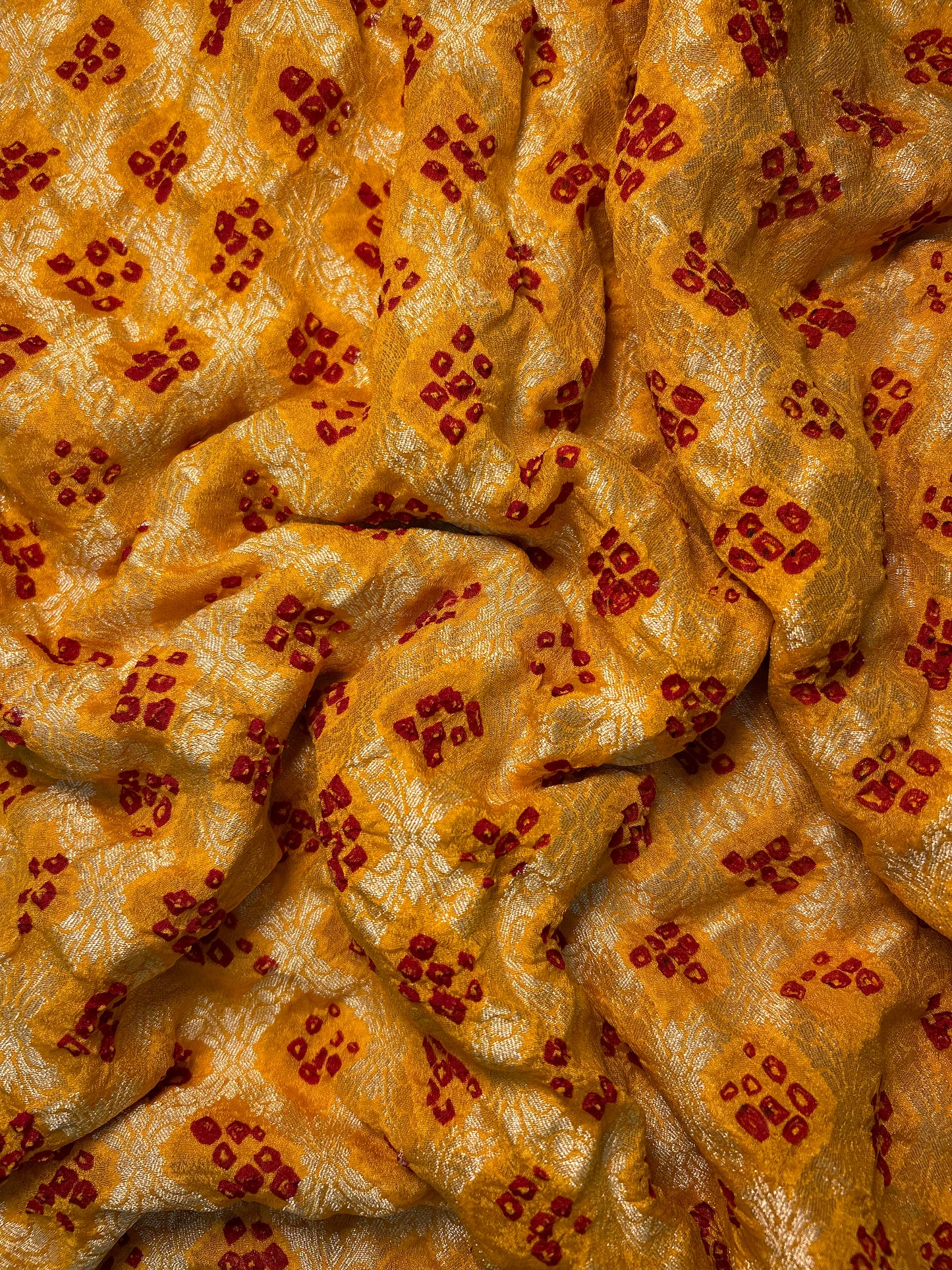 Benarasi Bandhani
