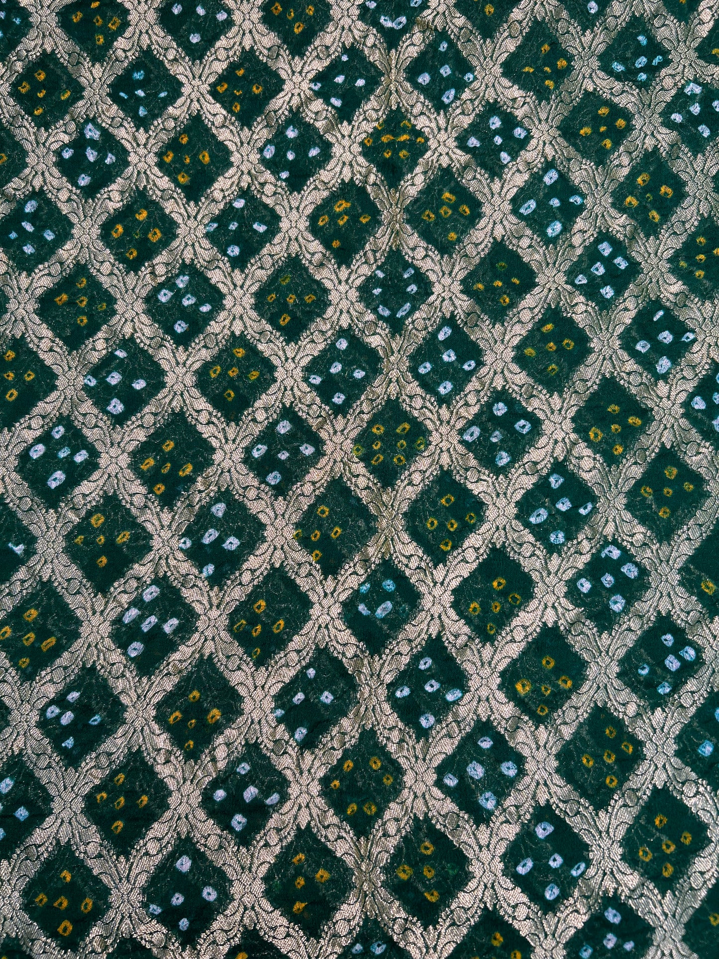 Benarasi Bandhani