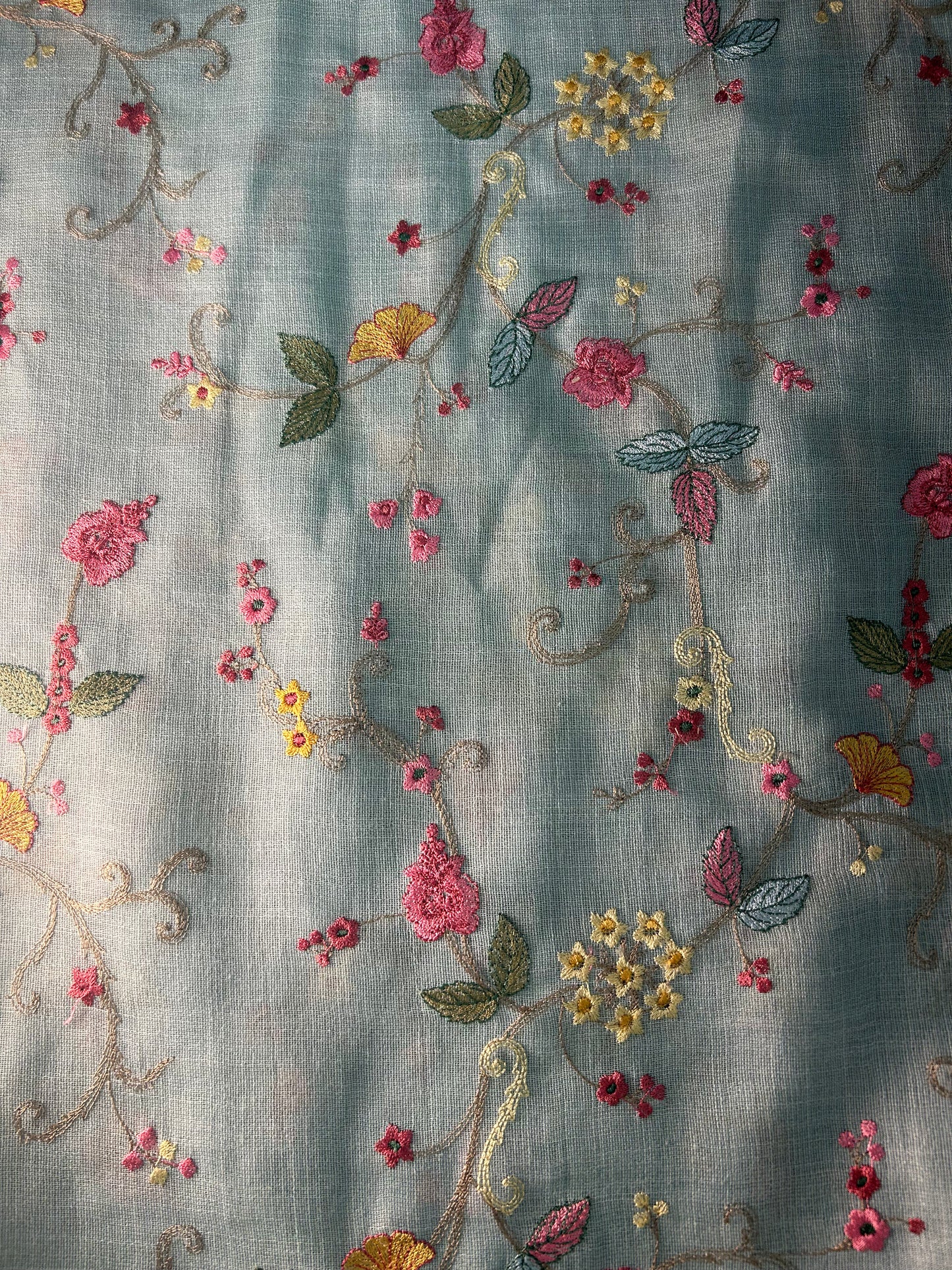 LINEN EMBROIDERY DN 2145