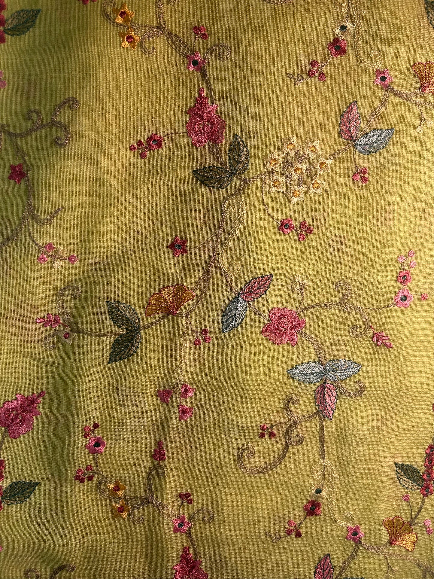 LINEN EMBROIDERY DN 2145